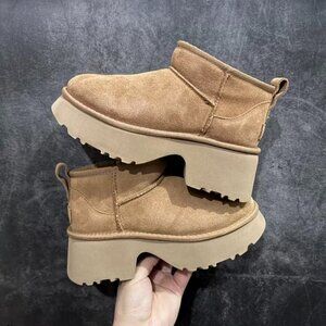 UGG Women's Classic Ultra Mini New Heights Fashion Boot